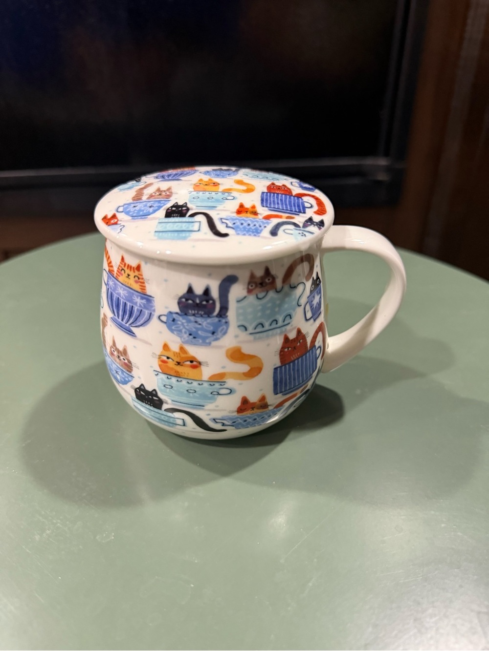 Cute ceramic cat mug with lid